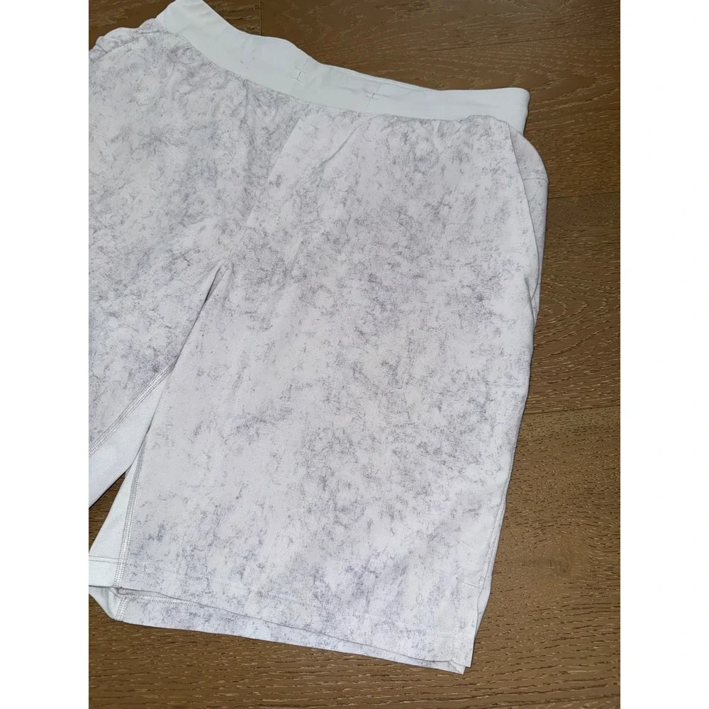 Lululemon Pace Breaker Shorts Mens Large White Grey Marble Print Athletic Run - Picture 3 of 9